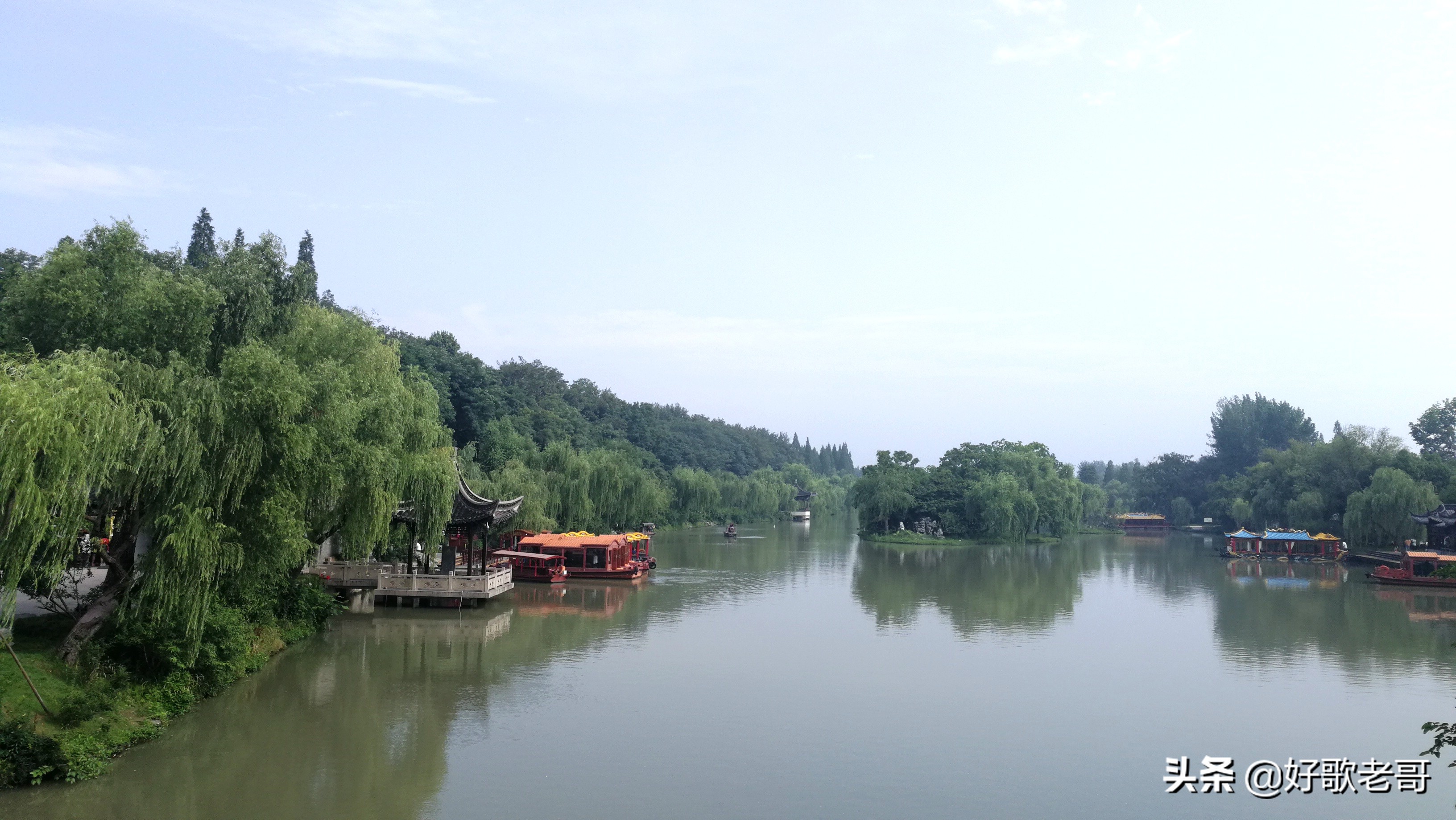 十里湖光,清澄缥碧,花木扶疏,连绵滴翠…瘦西湖游记