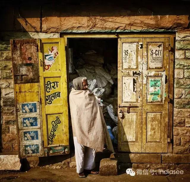 留着山羊胡子的回族人,留着山羊胡子