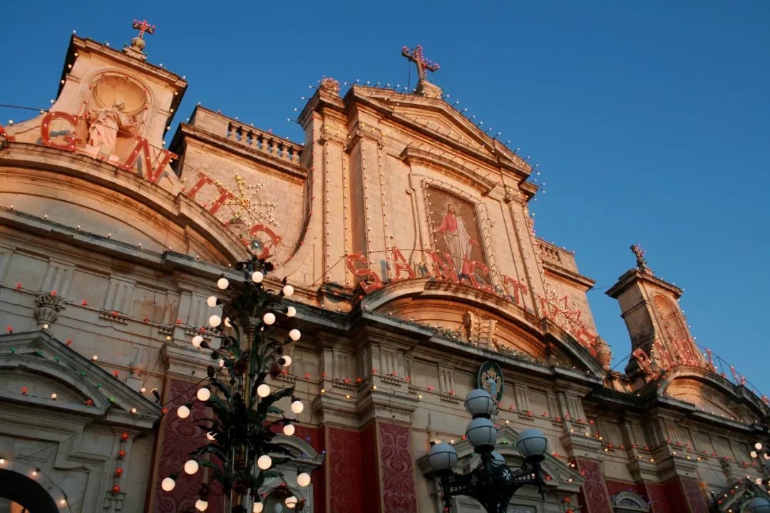 放在地图上很难找到的10个国家,地图上小到看不见的地区