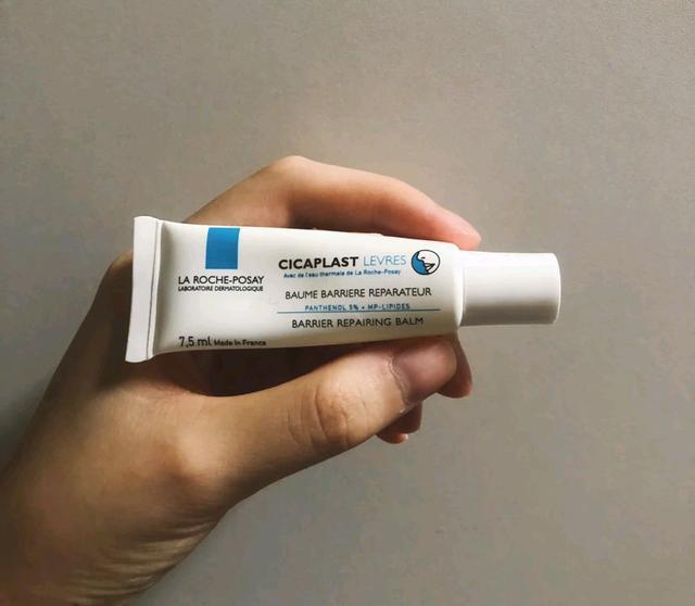 5款实力派润唇膏：placenta唇部精华小众零差评，曼秀雷敦最好用