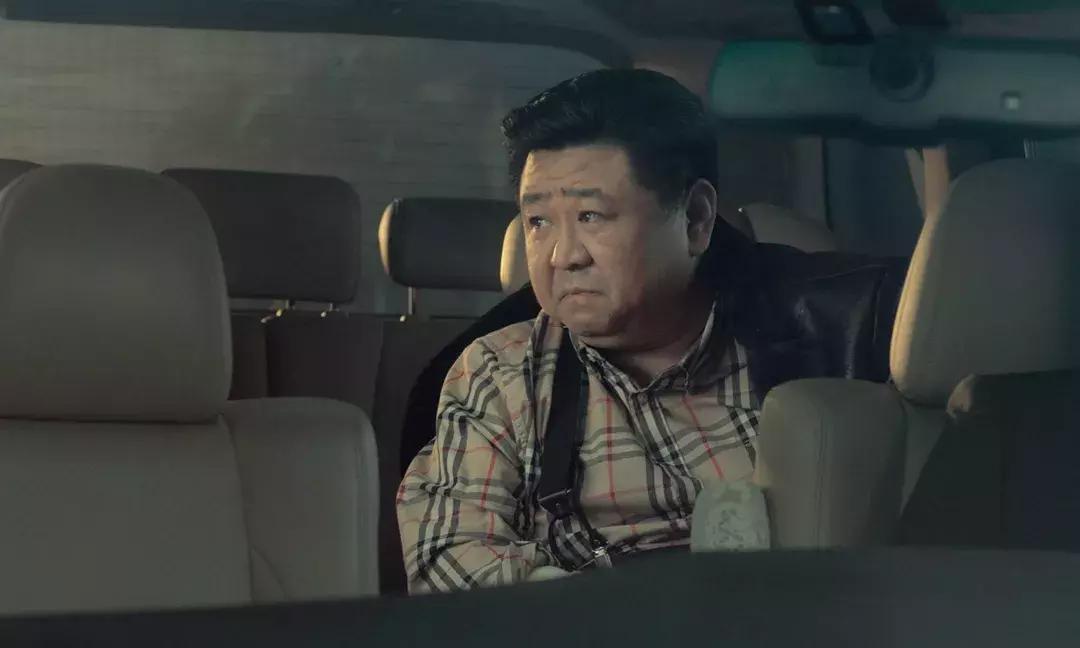 当一个女人说想和你交往,当女人和你说想爱谁就爱谁吧