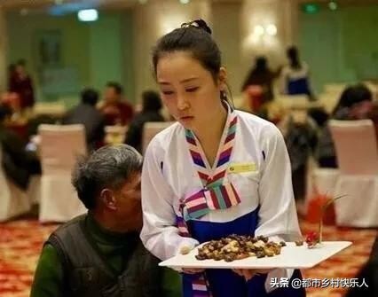 餐厅服务员上错菜怎么办,服务员上错菜吃掉后续