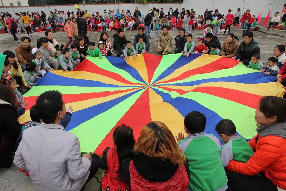 各个年龄段孩子的体育目标,0-12岁儿童体育素养发展指南