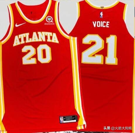 老鹰晒特雷杨身穿球衣,老鹰特雷杨卡佩拉柯林斯