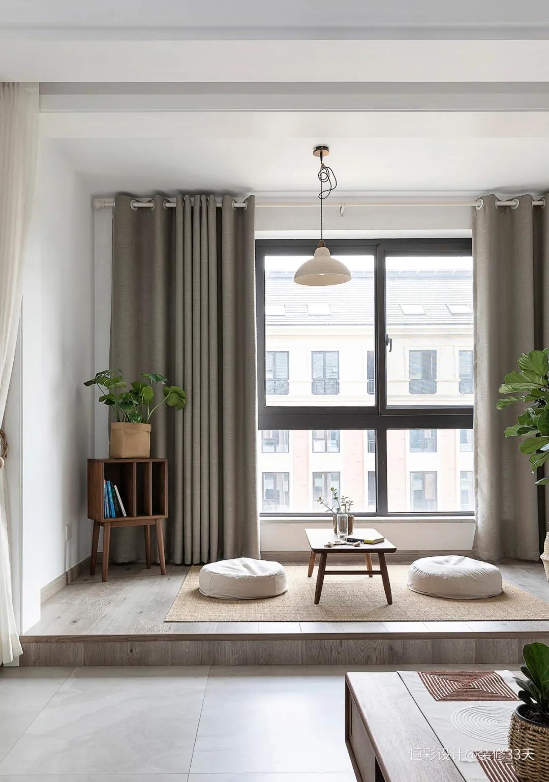 明清家具在现代家庭摆放,原木色古代家具摆放