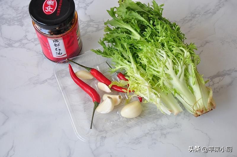 海鲜能不能和素菜一起吃,请问海鲜不能和什么菜一起吃