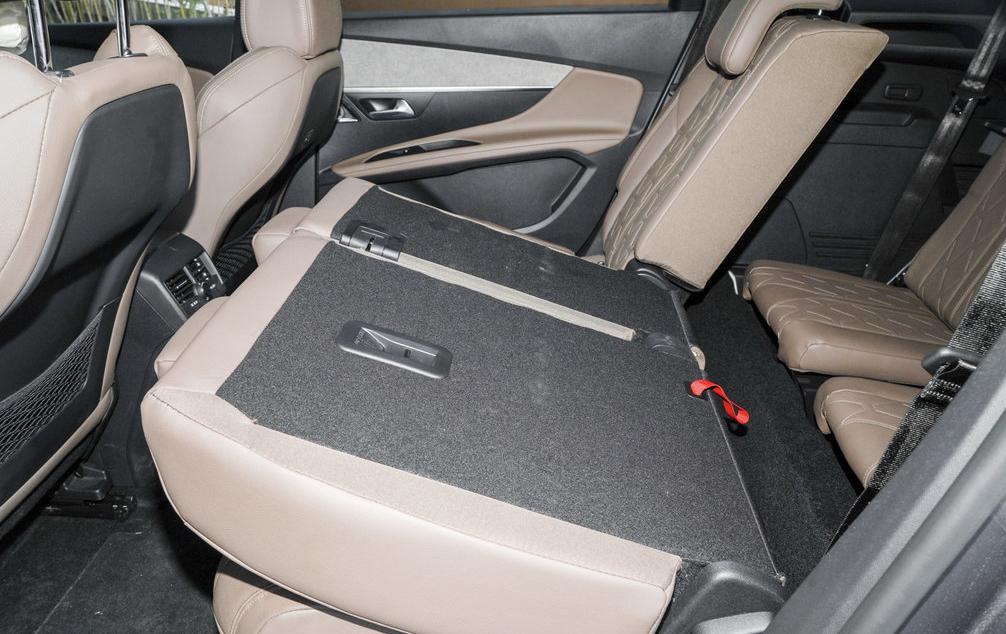 新标致5008五座版深度测评,标致5008360thp实力版5座驾驶感受