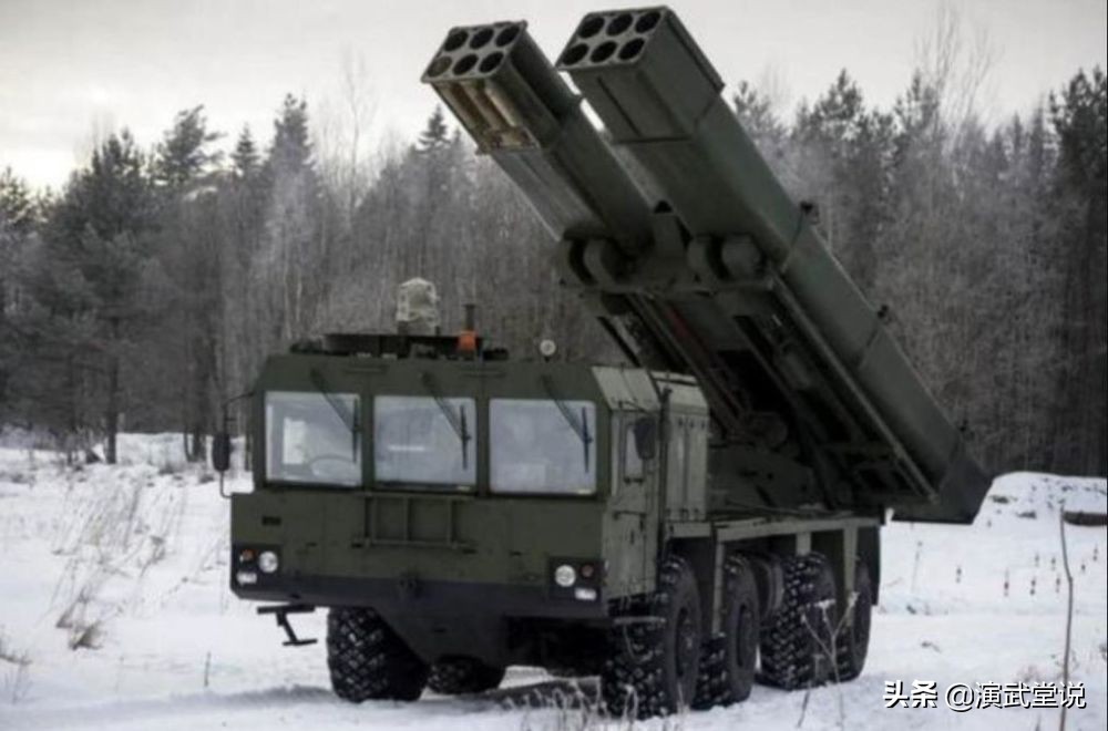 俄罗斯20秒火箭炮发射视频,俄罗斯新型飓风火箭炮