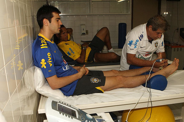 卡卡足球偶像,巴西足球中的另类卡卡