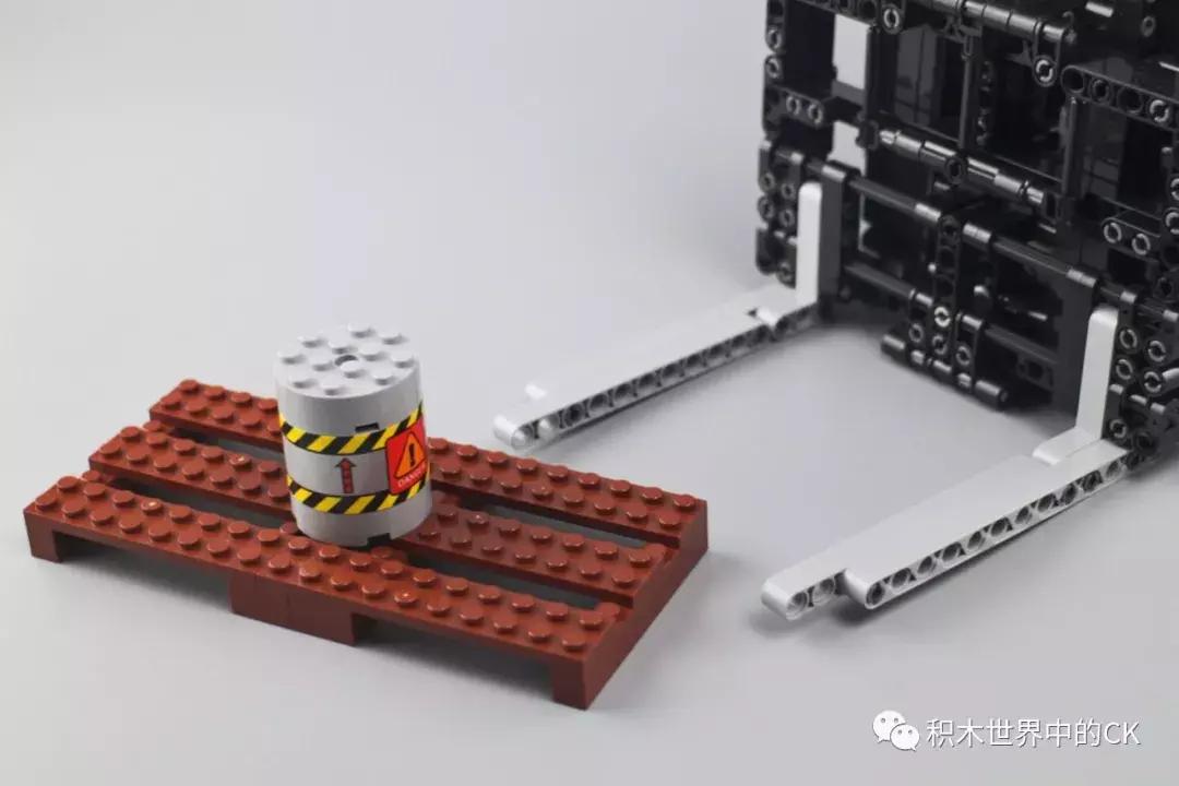 宇星模王2024新品堆高车,宇星模王积木回力车