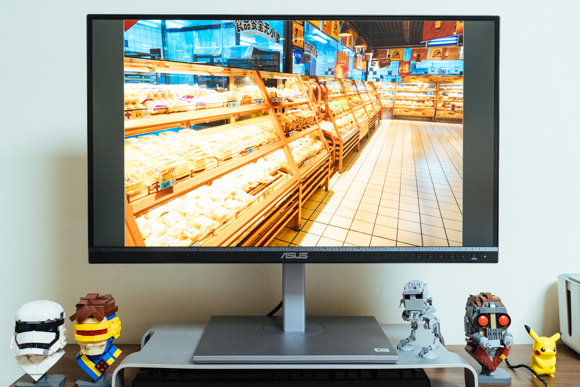 华硕创艺国度显示器买27还是32,华硕proartpa279cv显示器缺点