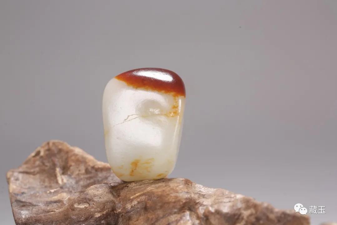 无裂不成玉？和田玉裂的秘密，堵料、切料必须看懂它