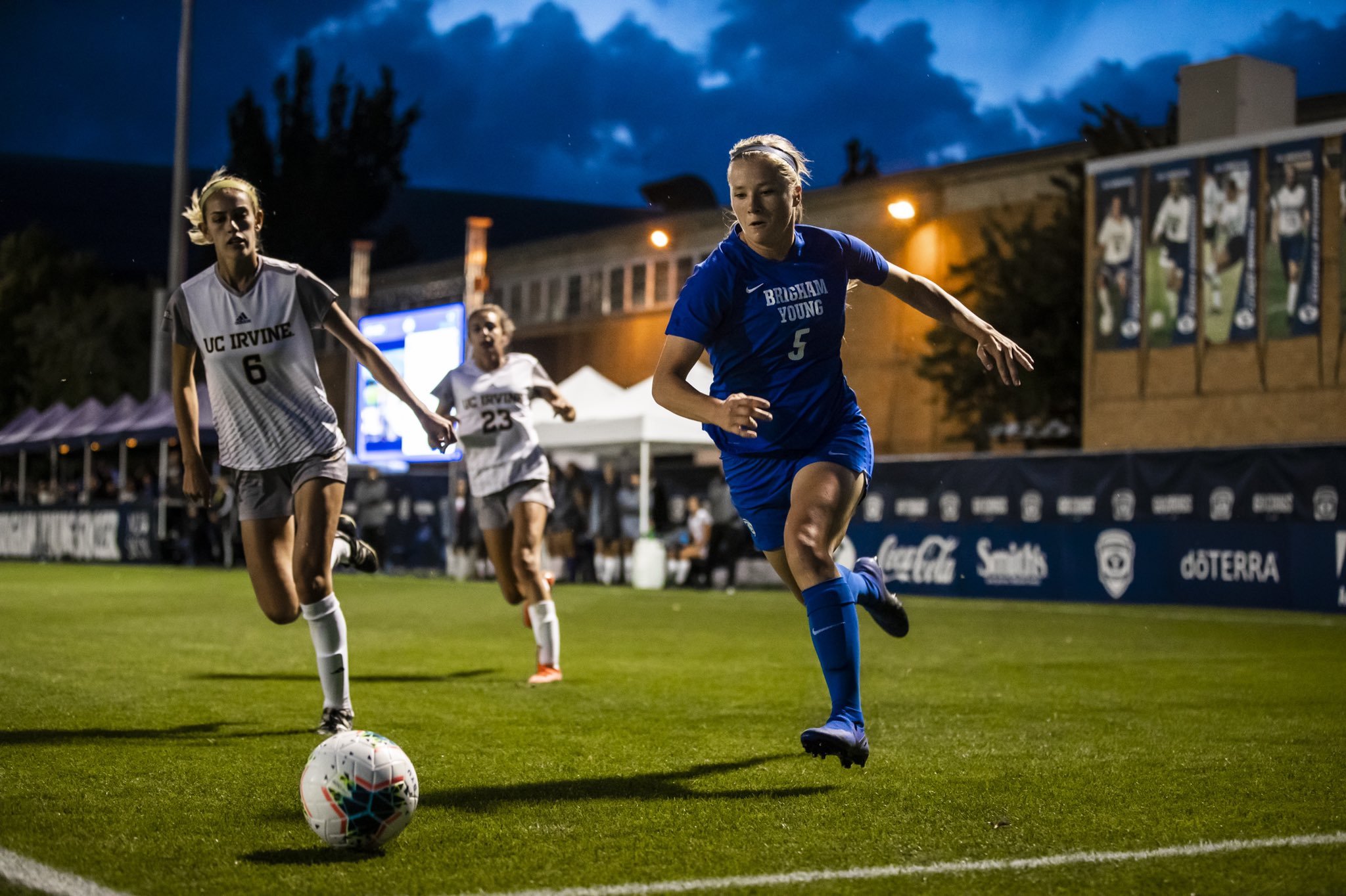 中国女足铿锵玫瑰明星,中国女足铿锵玫瑰值得所有的期待