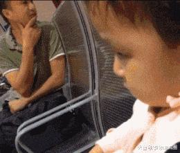 开心一刻gif搞笑动图,搞笑gif段子看起来能量满满