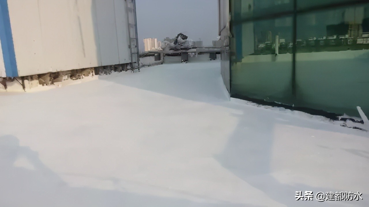 太阳能热水器晒一天太阳不热,太阳能长时间不烘会晒爆吗