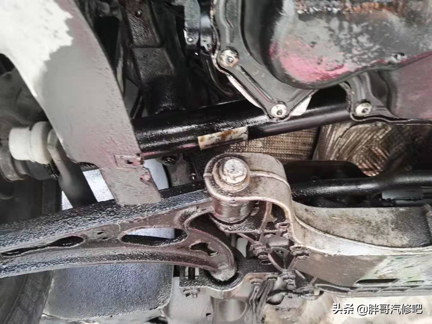 新迈腾会漏油烧机油吗,迈腾发动机漏油视频