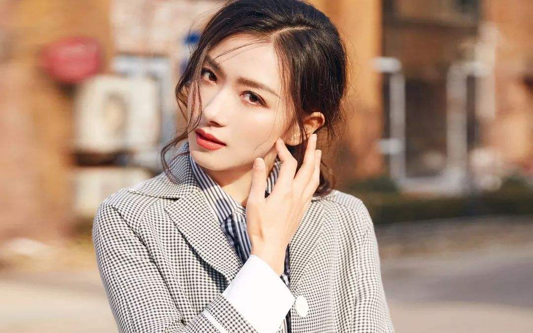 万茜怎么突然红了,万茜是怎么突然就火了