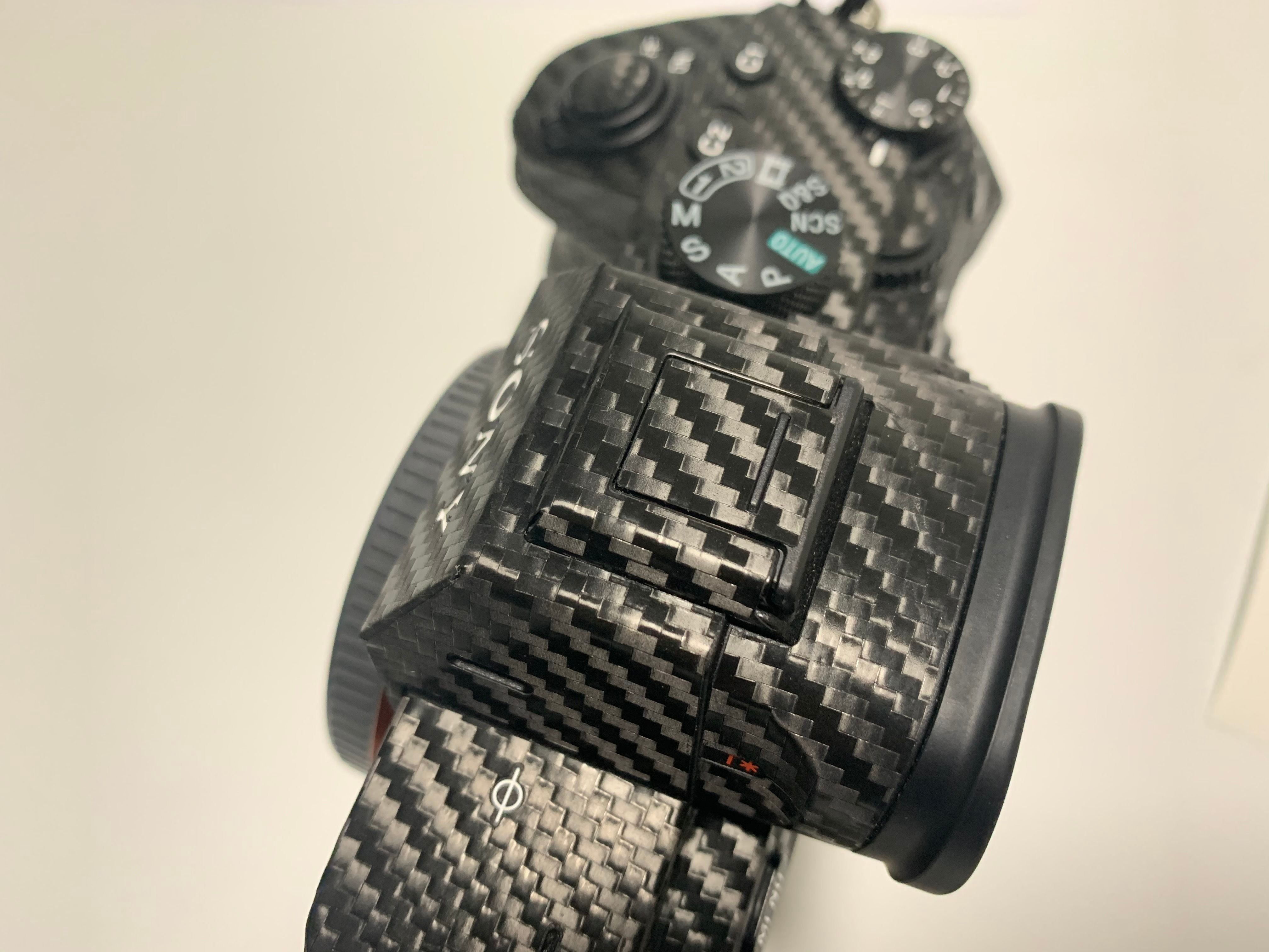 相机贴纸不留胶还牢固,相机3m的胶贴会留痕迹怎么清理