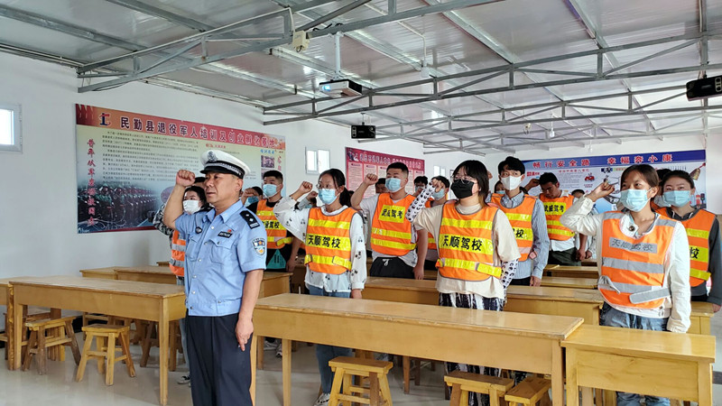 【文明交通进驾校】民勤公安交警走进天顺驾校开展暑期交通安全宣传活动丨强担当除隐患防事故保安全