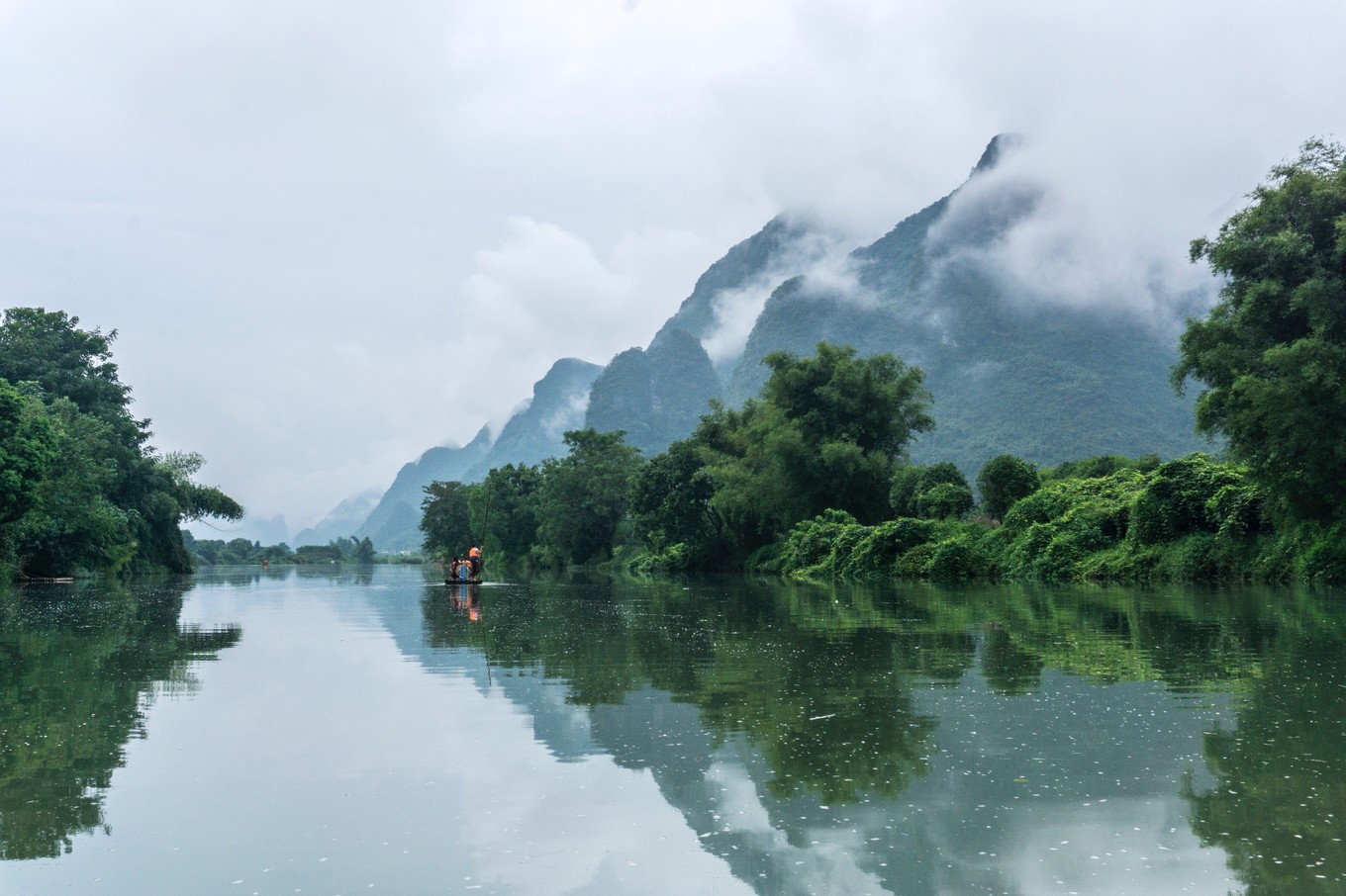 阳朔竹筏还能坐吗,阳朔竹筏漂流景点
