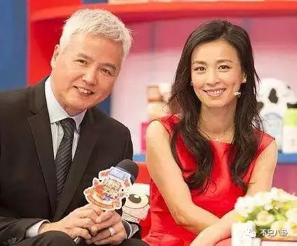 张庭夫妇旗下的微商成员,张庭的微商团队有多大