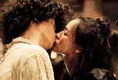 周星驰的成功，总是迂回波折没有一次痛痛快快、彻彻底底的胜利