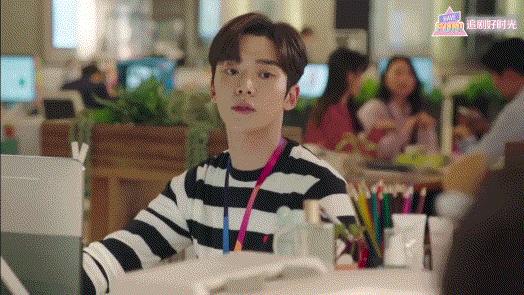 前辈请不要涂那支口红高甜,前辈请不要涂口红好看吗