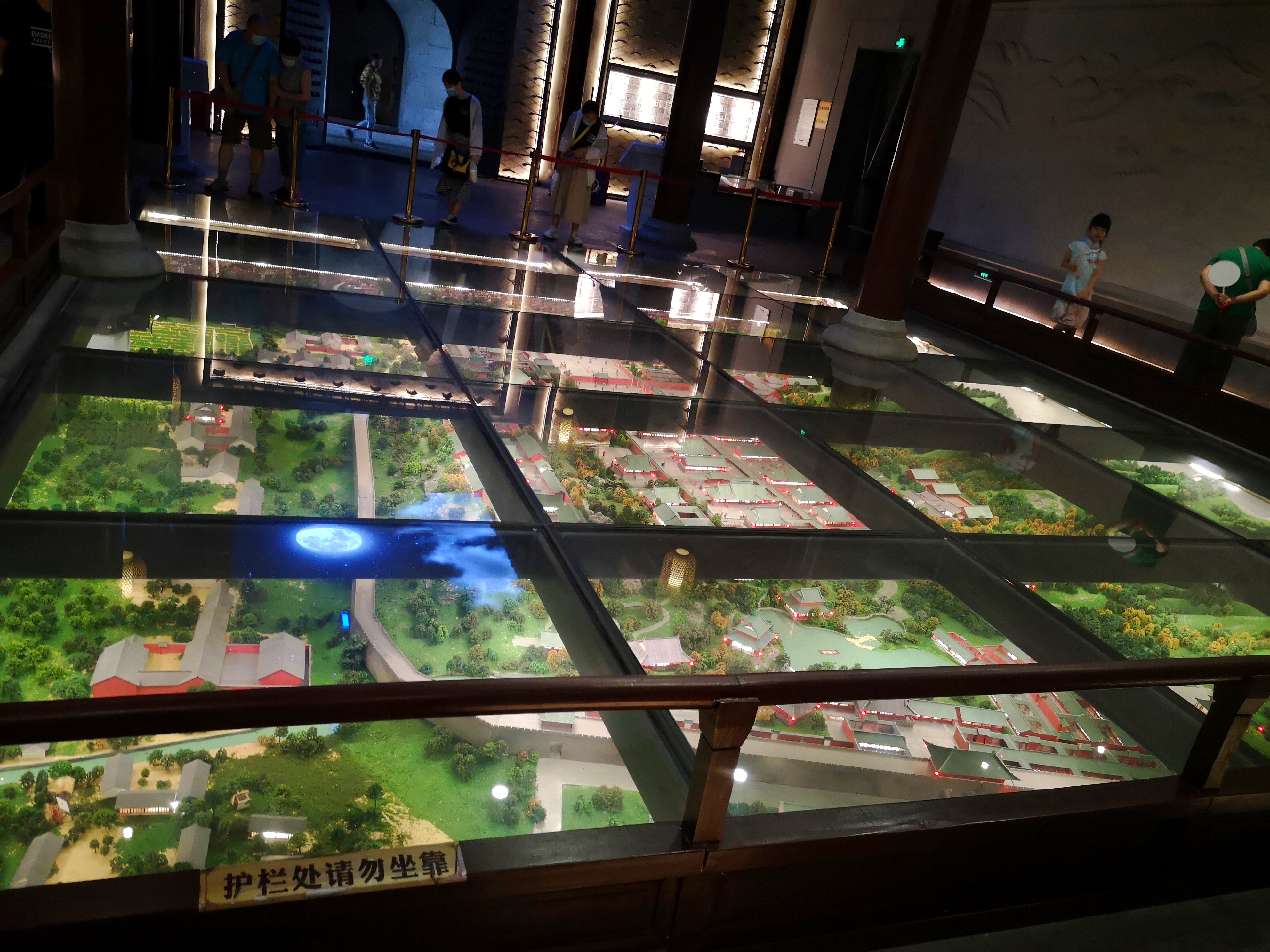 杭州河坊街美食哪家好吃,杭州河坊街胡辣汤