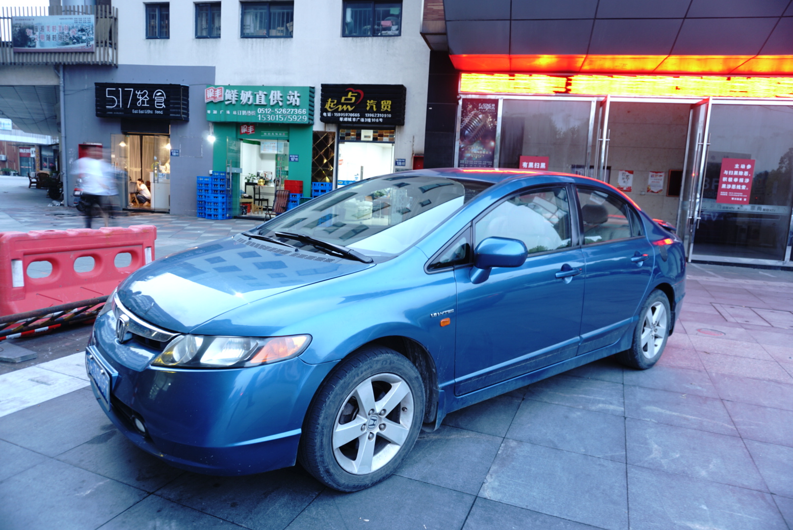 一失手买个大众赔了1万多。。。。伤透了心