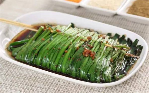 韭菜炒鸡蛋家常做法第一美食,韭菜鸡蛋虾仁饺子馅家常做法视频