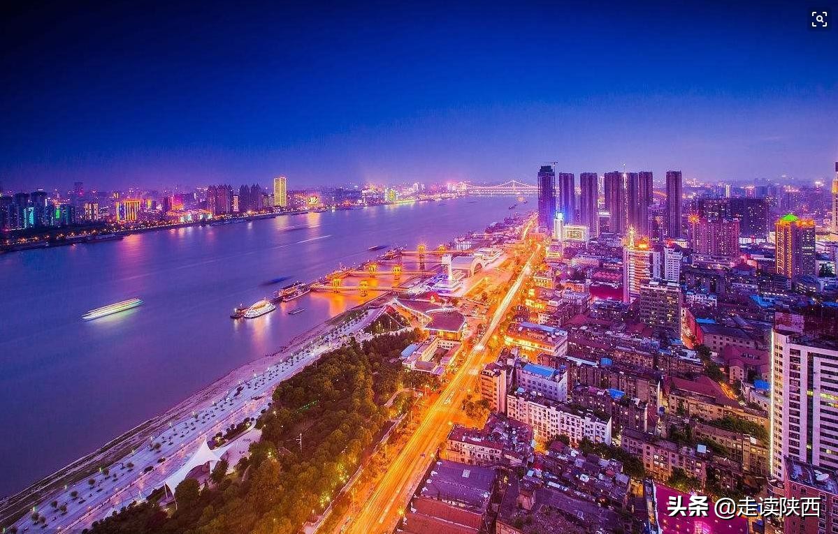 武汉西安和郑州哪个更好玩,郑州与武汉对比