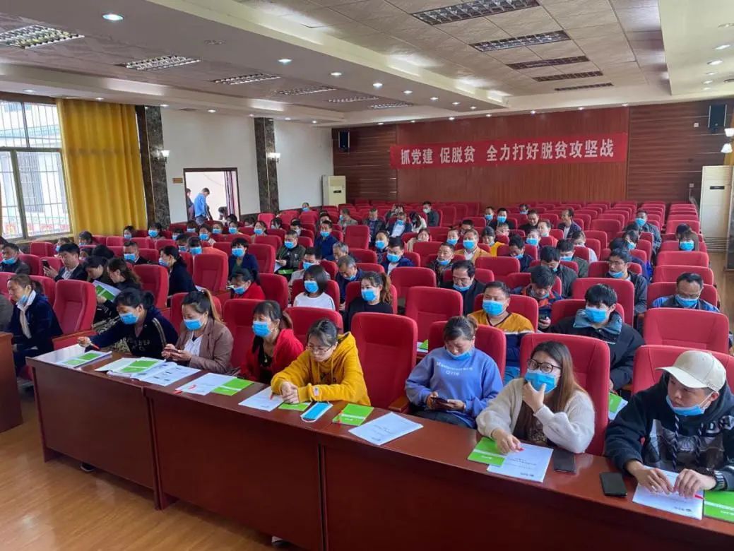 他们当“站长”的故事，正是农业电商在农村扎根的缩影