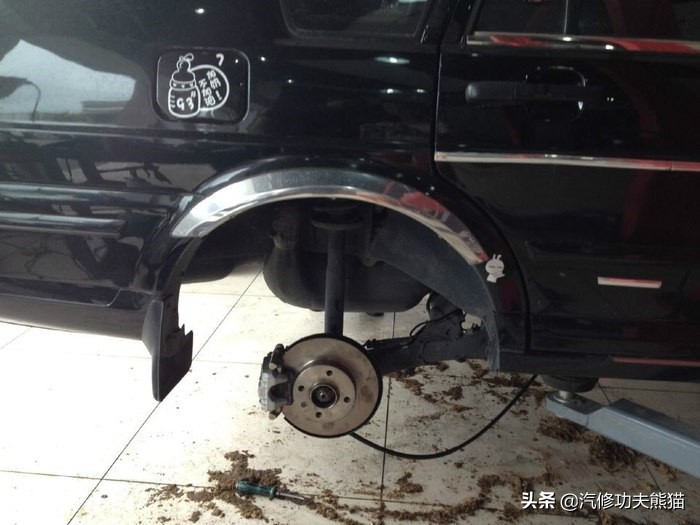 桑塔纳3000后轮鼓刹改碟刹,桑塔纳后轮鼓刹改碟刹教程