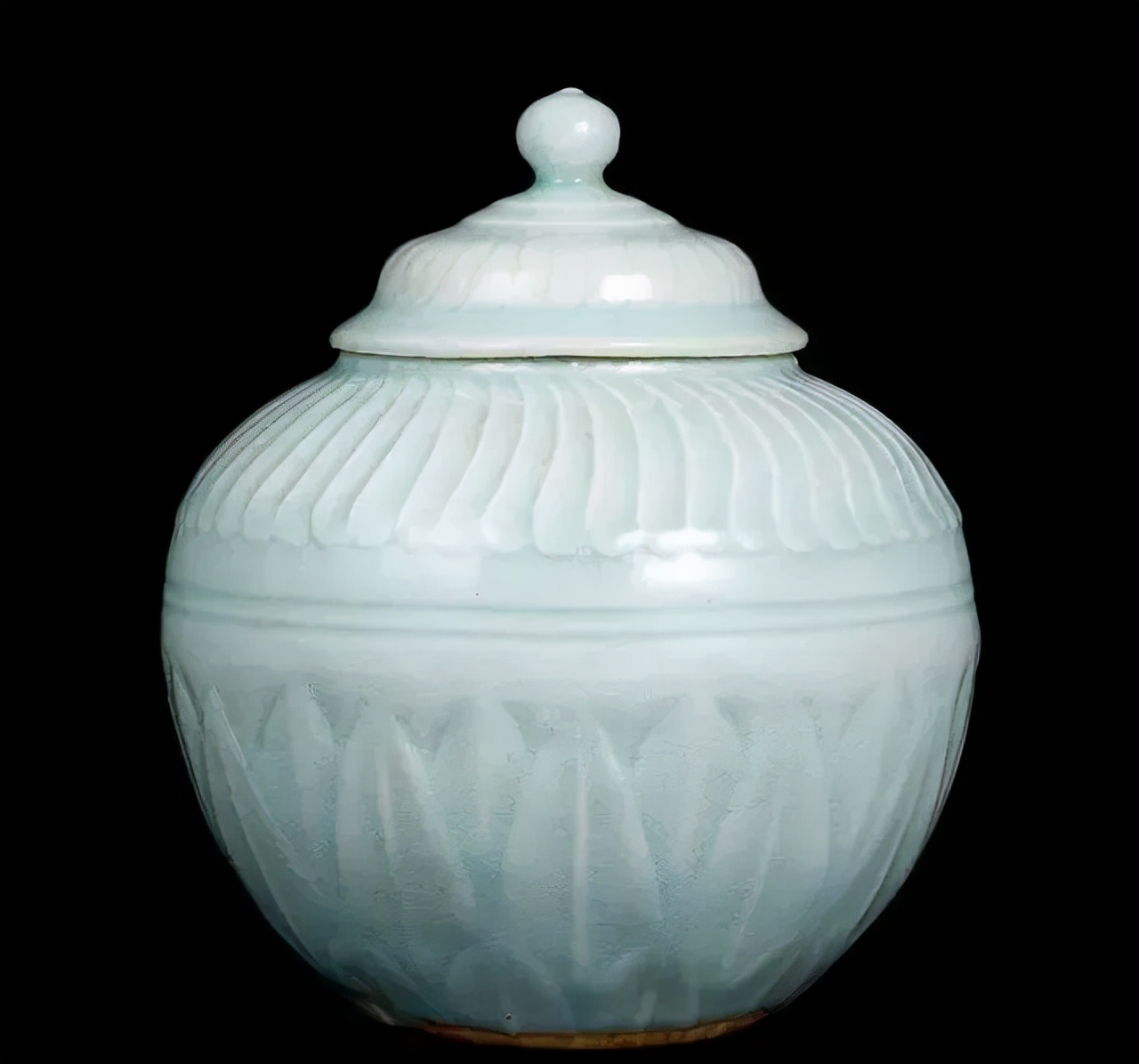 香港苏富比秋拍12件重点瓷器先览,香港苏富比2023秋拍宋瓷成交结果