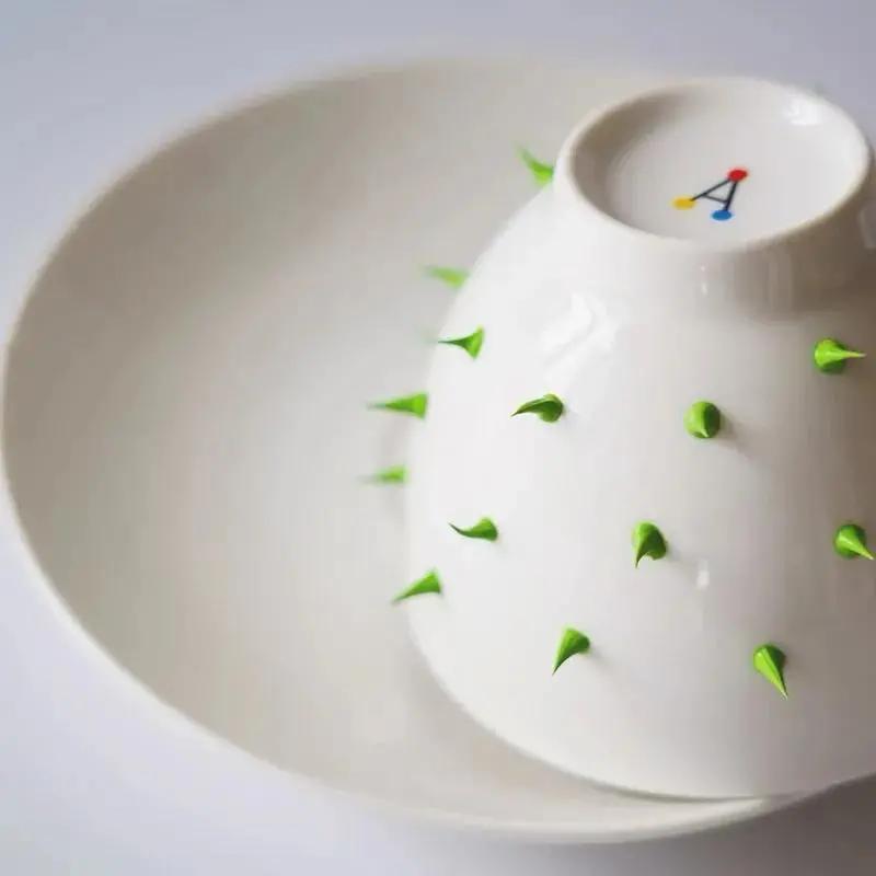 设计师拼了！6款你很难想象的水杯设计