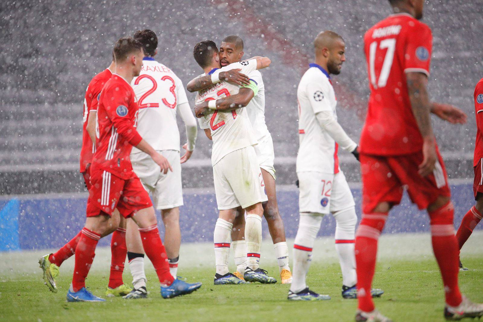 姆巴佩梅开二度巴黎险胜布雷斯特,姆巴佩梅开二度巴黎3-2拜仁