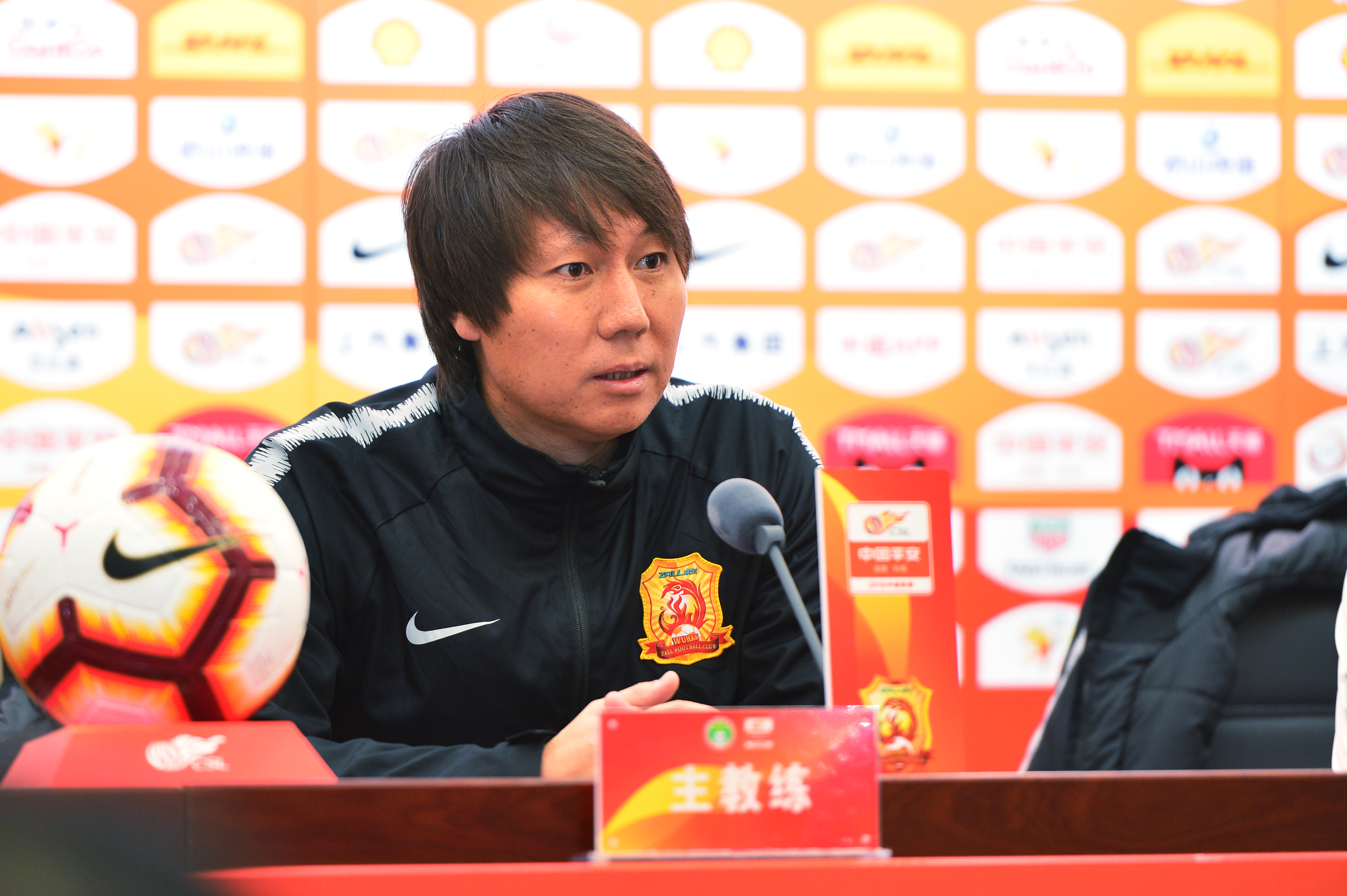 足协重金归化外援,国家队却不用,足协:糟蹋钱都是里皮的错