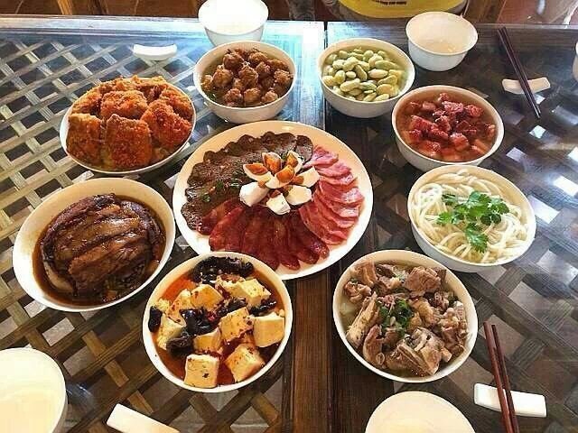 大理古城美食推荐砂锅,大理白族八大碗美食