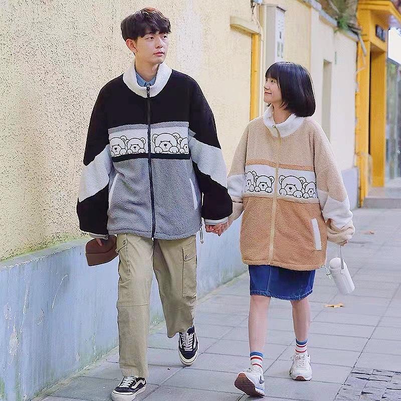 穿情侣装不是挺正常的吗,穿情侣装好尴尬