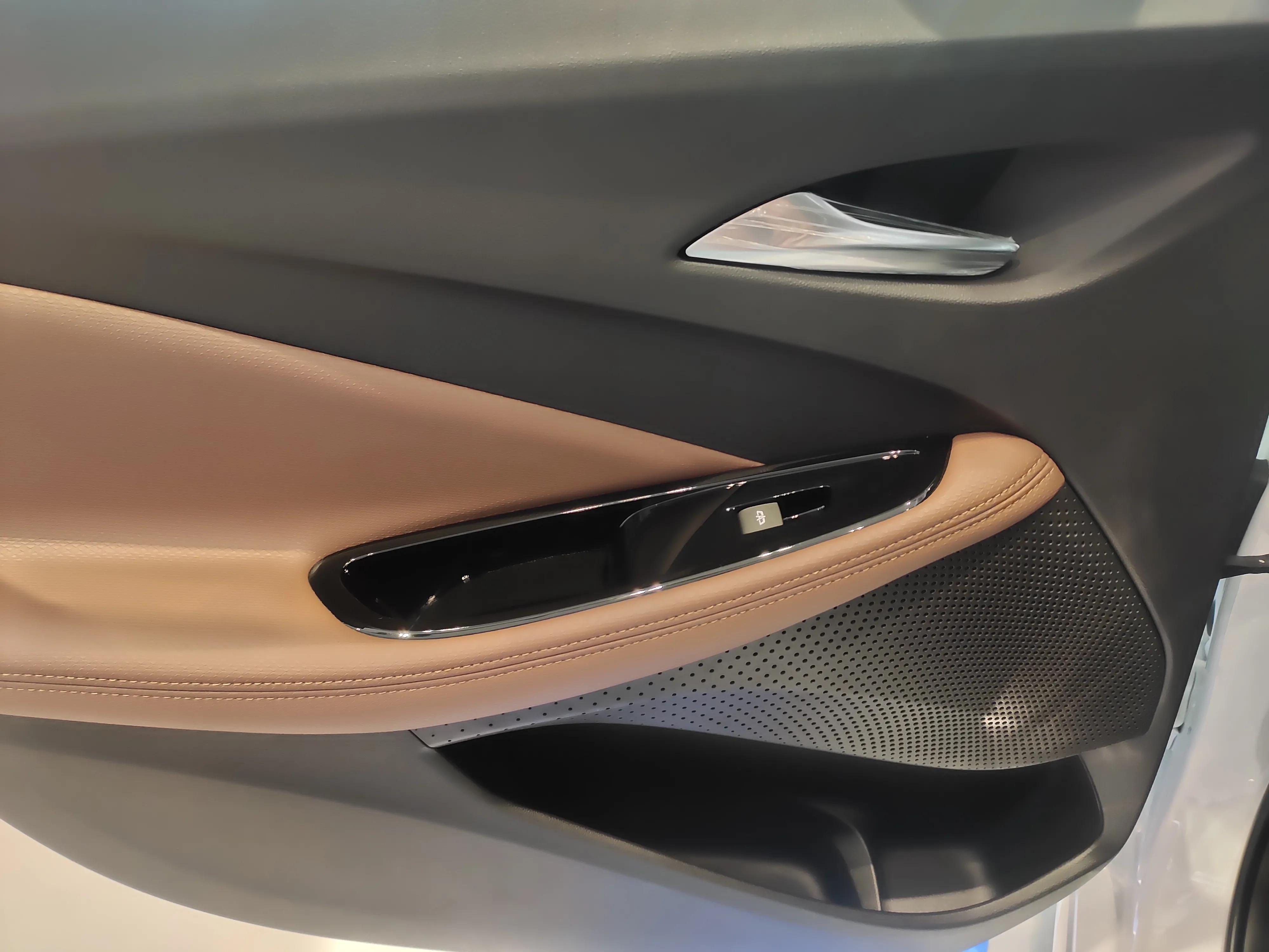 威朗pro白色提车,白色威朗1.5t