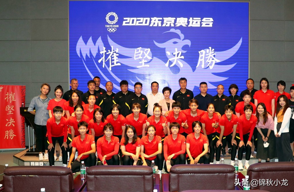 中国男足,珍惜当下好氛围,李铁兼听则明,牢记出线使命,加油干