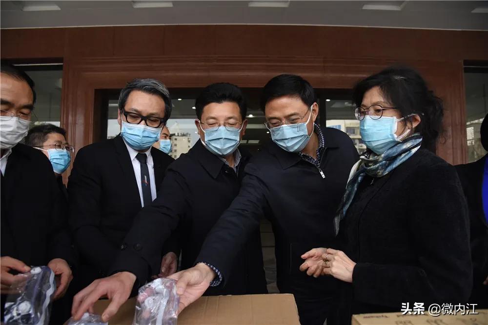 感动！成都“安琪儿”为内江送来一批紧缺医用物资