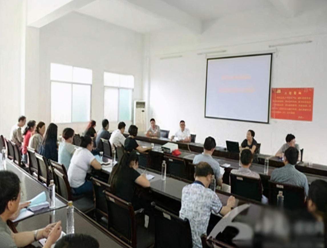 报考公务员选调生有哪些条件要求,公务员报考选调生有什么要求