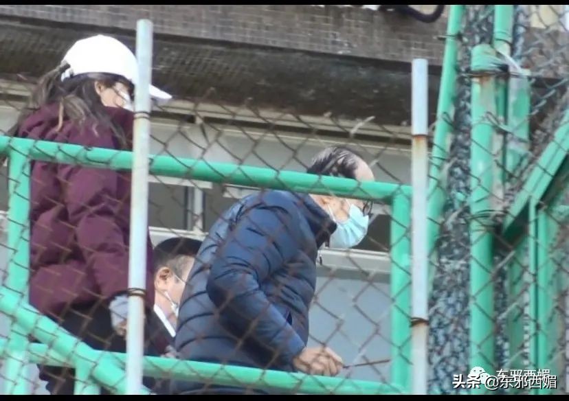 鍗冧嚎璞棬瀛欏コ,鍗冧嚎璞棬瀛欏コ鍚堥泦