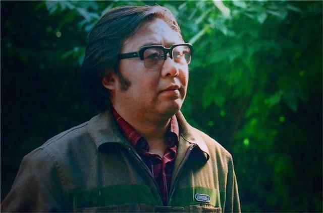 路遥最后的葬礼,42岁路遥离开的原因