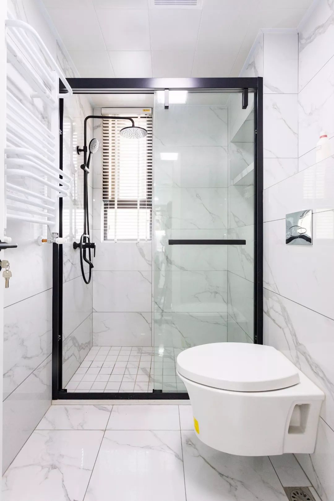 壁挂马桶卫生间装修效果图,恩仕壁挂马桶卫生间