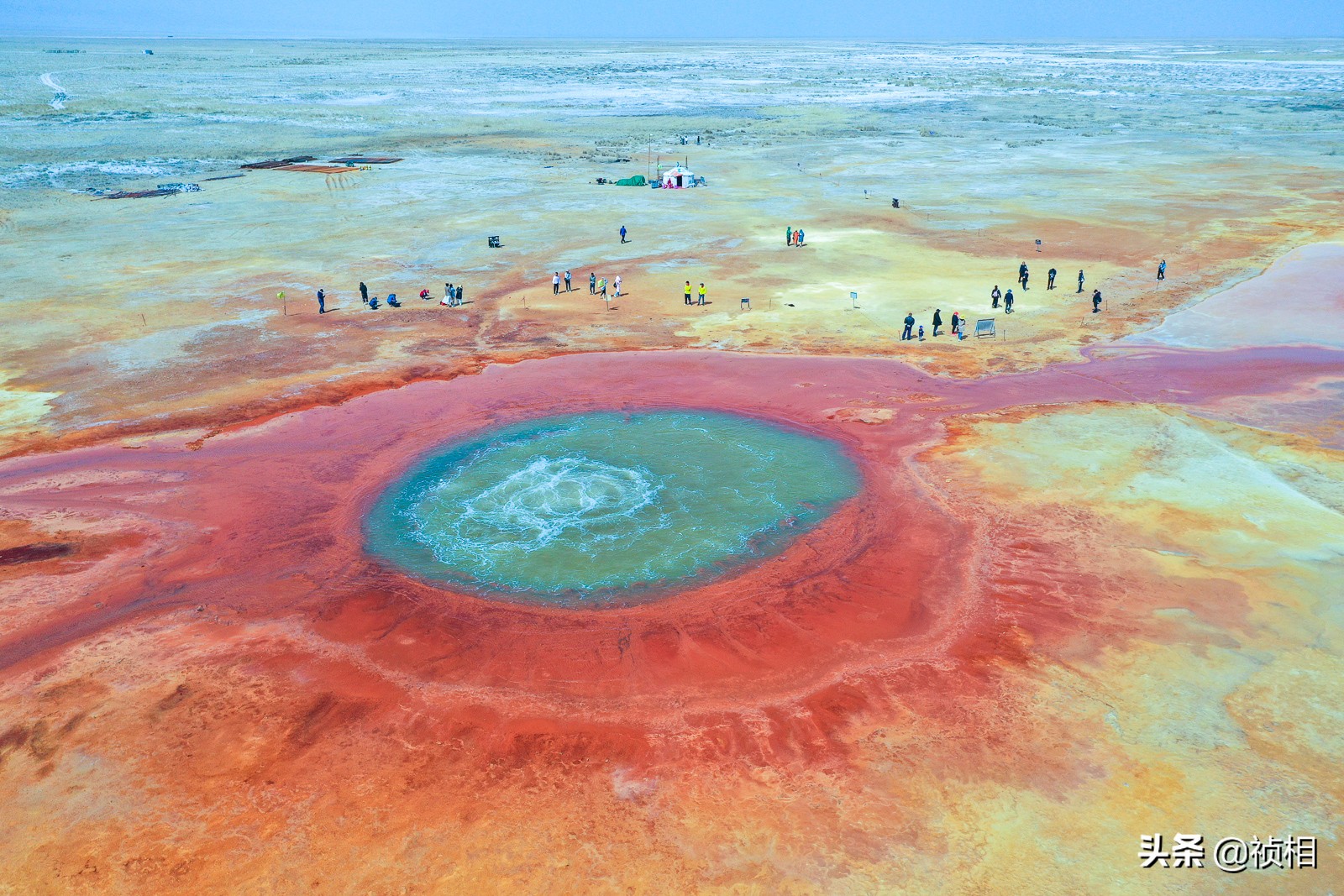 可可西里茫崖艾肯泉魔眼风景,青海恶魔之眼艾肯泉有多深