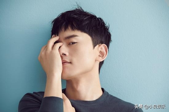 张杰父亲节喊张杰爸爸,张杰父亲节给爸爸说谢谢