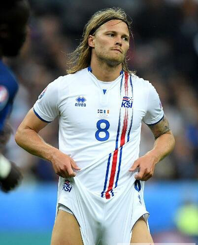 世界杯帅哥发型,世界杯冰岛帅哥