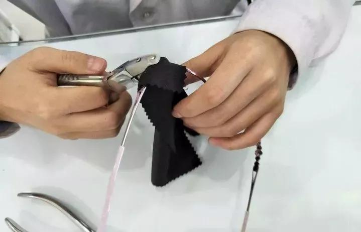 镜架调整的标准步骤视频,镜架调整的正确方法